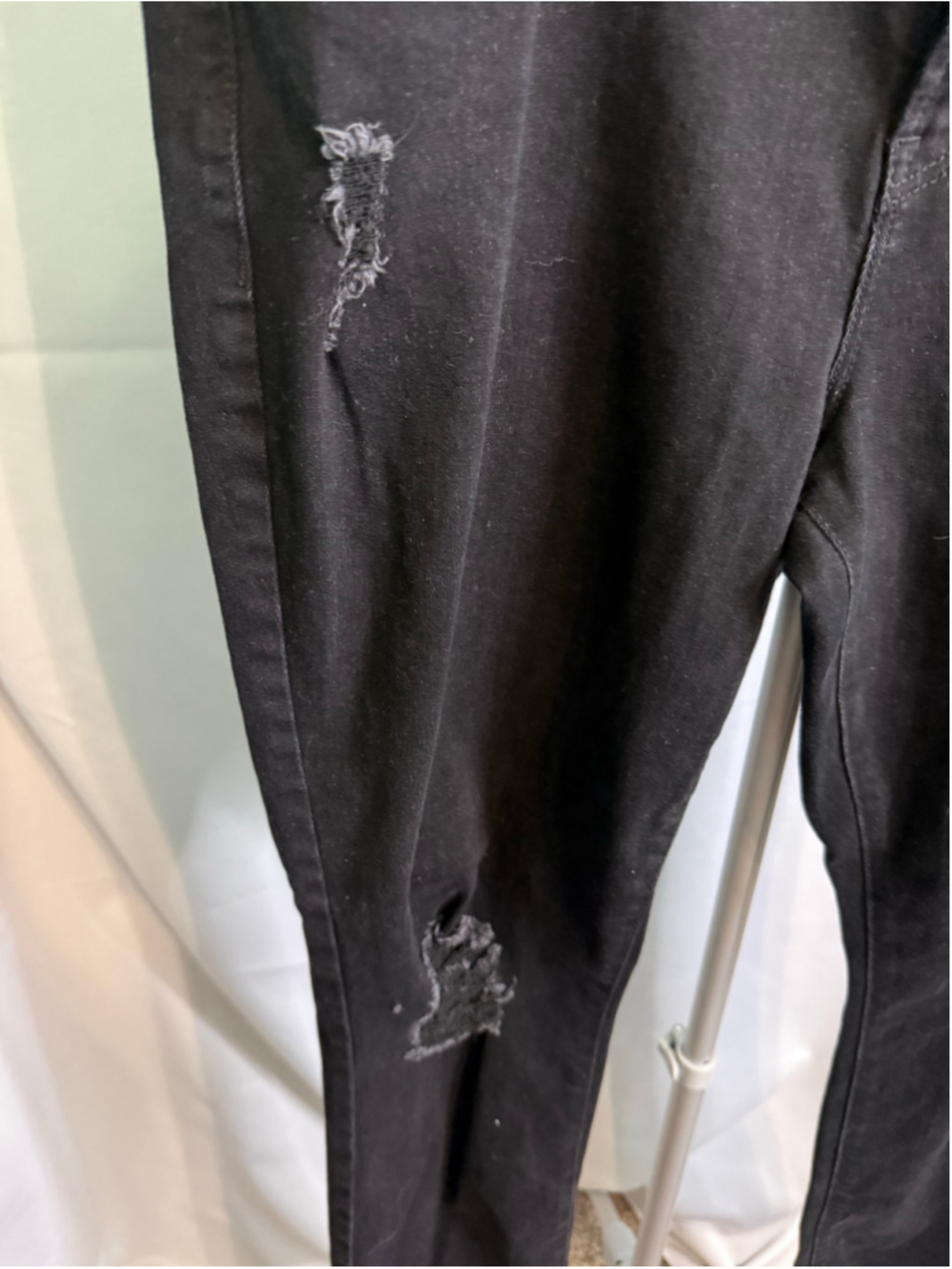 Women's Old Navy Black Distressed Power Slim Straight High Rise Jeans Size 14 - Picture 5 of 6